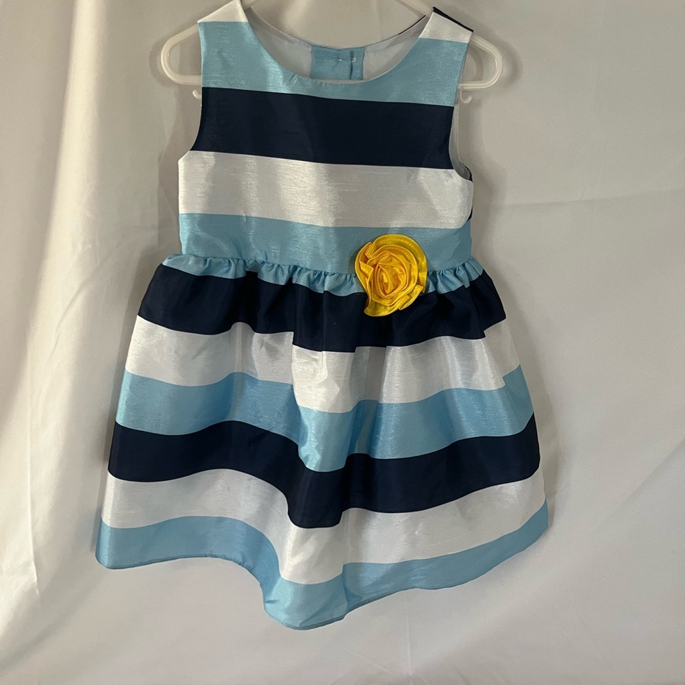 4T Sleeveless stripe ball gown type dress